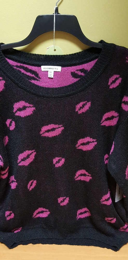 Ladies Plus Lip Sweater